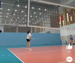 MK体育app下载-暖心：李盈莹开启有球康复训练，球迷喊话：健康第一，别着急回归|中国女排|朱婷|伤病|身体|女排_新浪体育_新浪新闻
